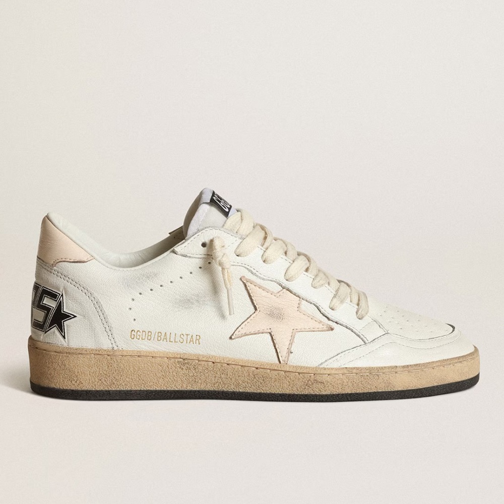 Ball Star LTD in white nappa with a salmon-pink nappa star